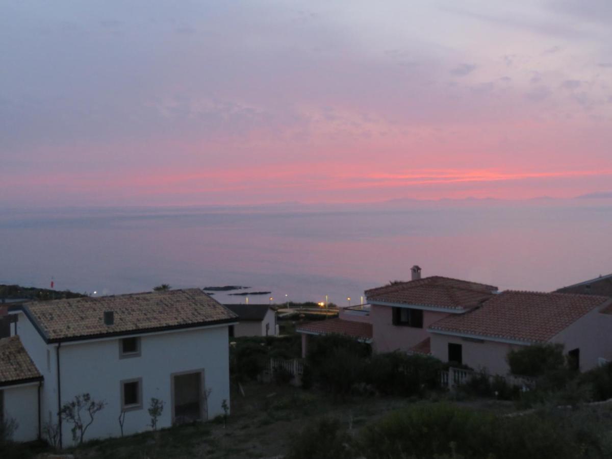 The Beach House - Lu Bagnu Castelsardo Exterior photo